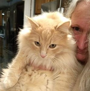 Meet your Posher, April